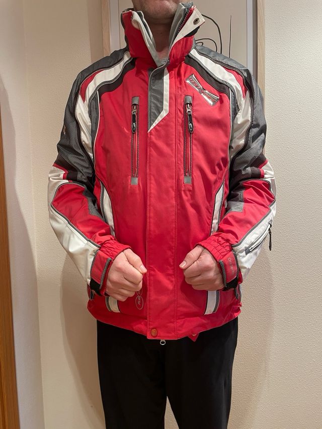 chaqueta esqui y pantalon esqui