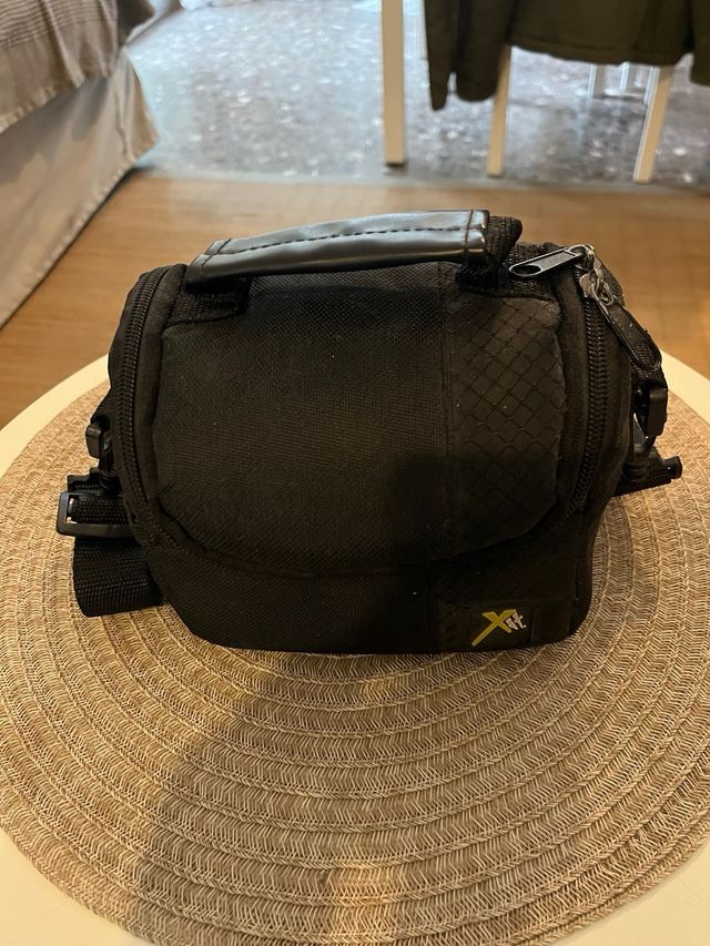 Camara de fotos Semireflex Nikon L820