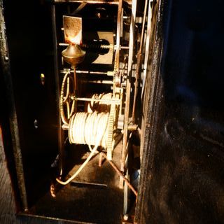 Reloj de pie antiguo 1790 en caoba de Brasil