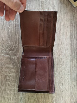 Cartera de hombre de piel Massimo Dutti