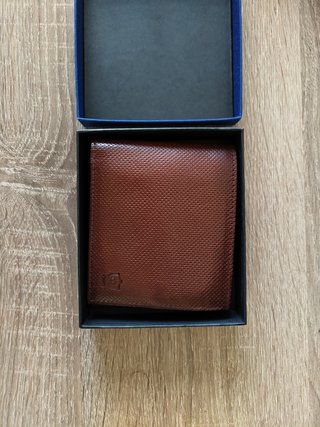 Cartera de hombre de piel Massimo Dutti