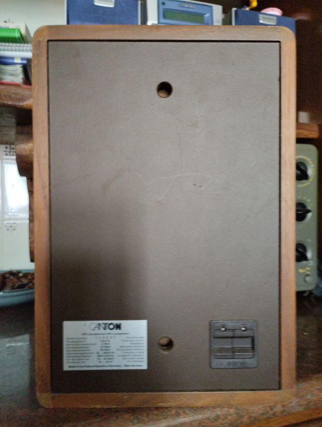 Altavoz CANTON GLE 50