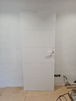 Puerta abatible nueva