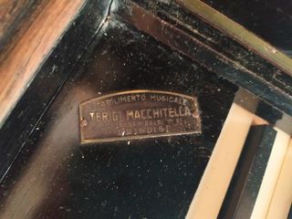 Pianoforte antico verticale G. Mola