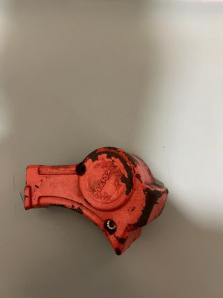 tapa de bomba de agua derbi senda euro 2