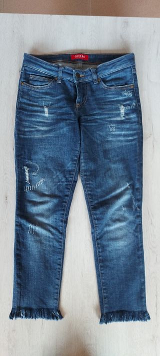 Pantalón pirata Guess talla 26