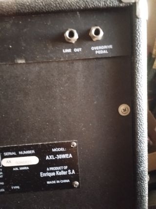 Amplificador de guitarra eléctrica 