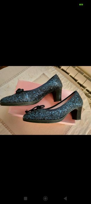 Precioso zapatos de tacón azul 