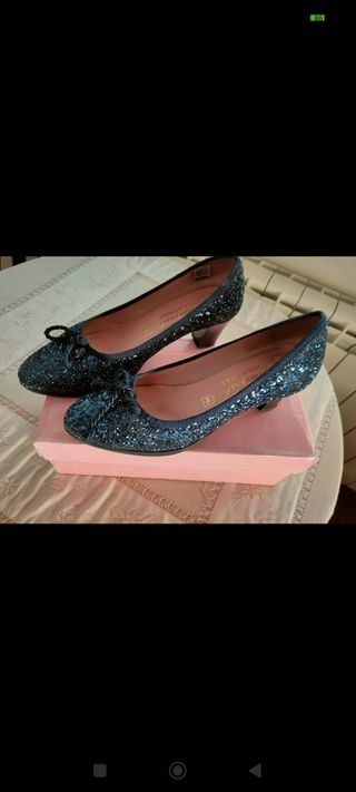 Precioso zapatos de tacón azul 