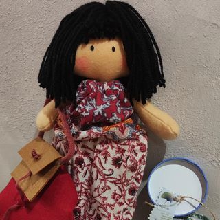 Muñeca de trapo personalizada