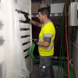 Reformas eléctricas para tu hogar o tu negocio