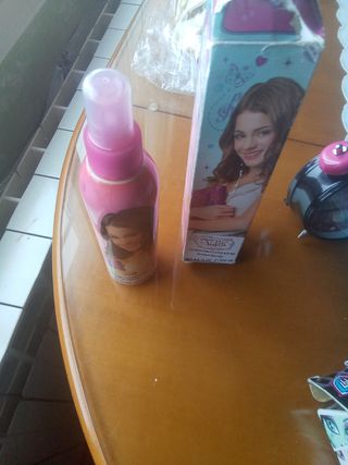 Cartera despertador y colonia de niña