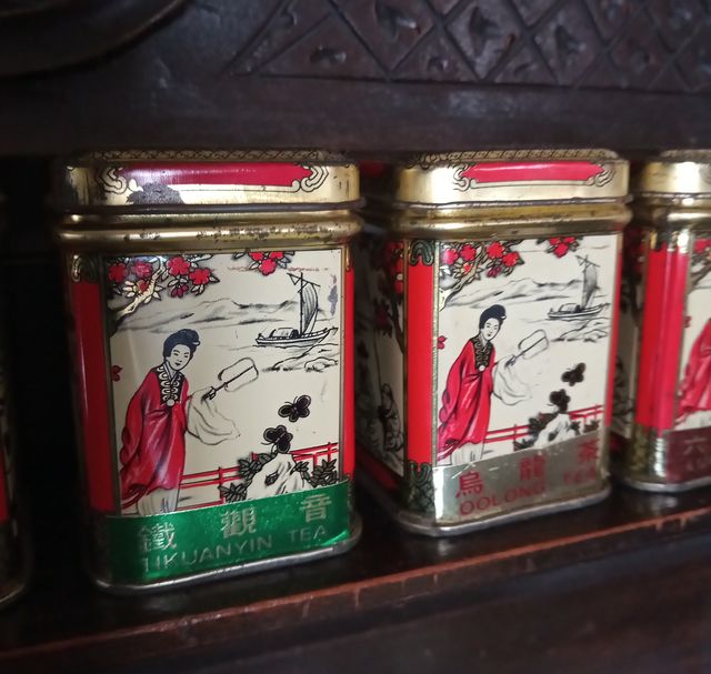 6 Scatoline in latta da the