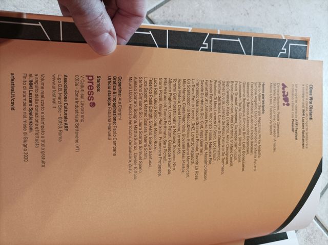 Fumetto Come vite distanti