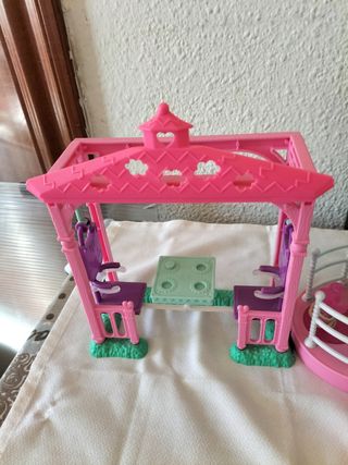 Casa mini Barbie y columpio barbie chelsea