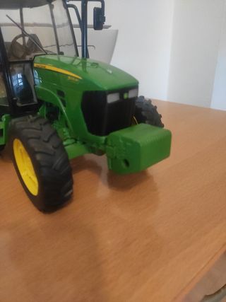 John Deere tractor miniatura 1/16