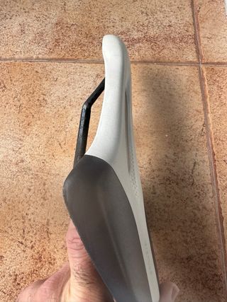 Sillín FIZIK Luce R1 (Edicion Movistar) mujer