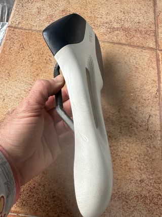 Sillín FIZIK Luce R1 (Edicion Movistar) mujer