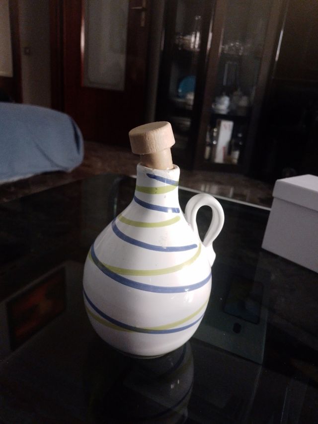 Oliera in terracotta dipinta