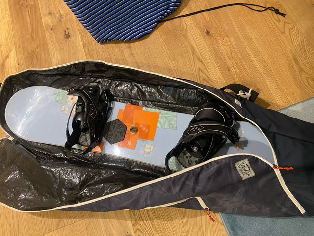 Tabla Snowboard/Funda/Botas Burton