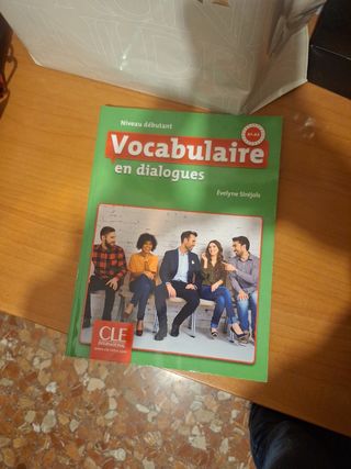 Vocabularie en dialogues A1-A2