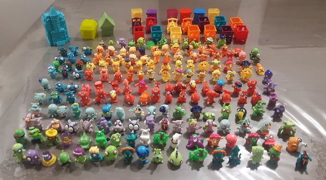 Lote más 180 zomblings  más regalo