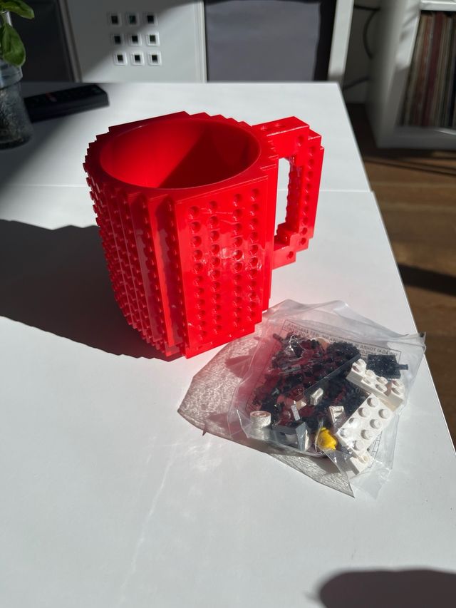 Taza lego con figura