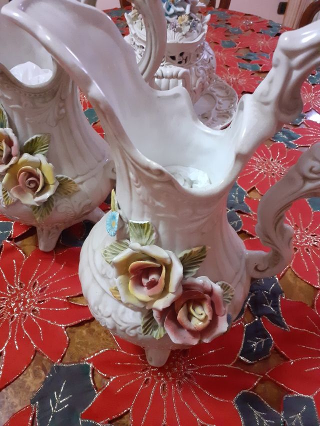 brocca in porcellana vintage