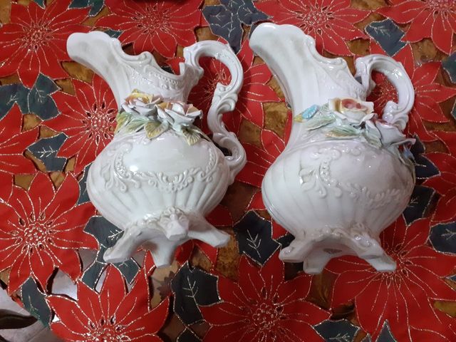 brocca in porcellana vintage