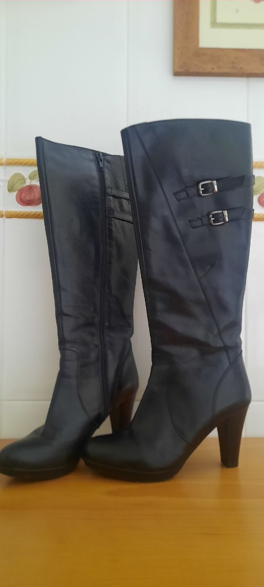 Botas de piel