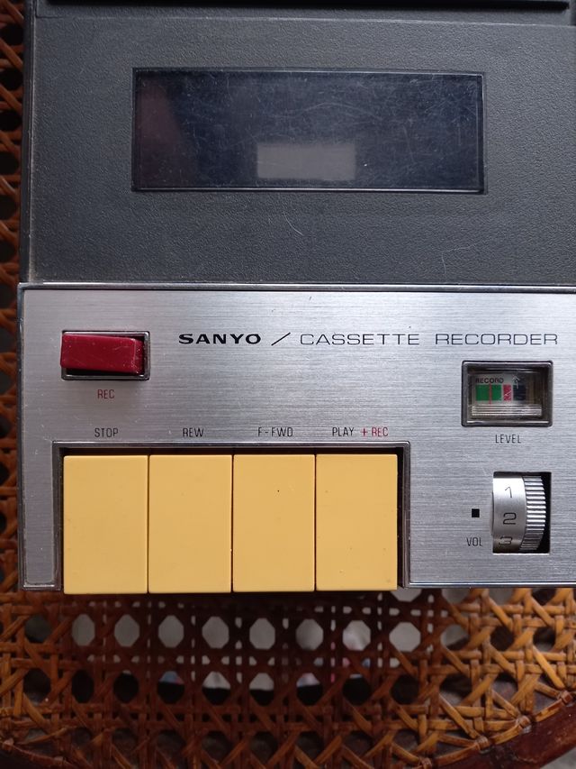 Cassette-recorder🌼💛🌼vintage Sanyo