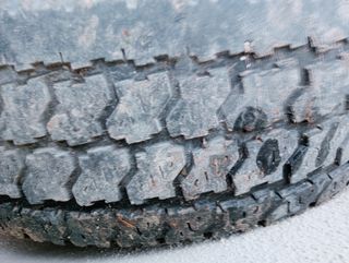 Neumáticos 215 75r 15 con llantas