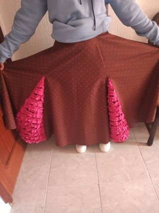 Falda flamenca y regalo la camisa