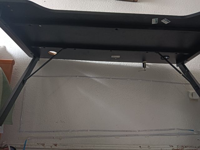 Mesa gamer de fibra de carbono