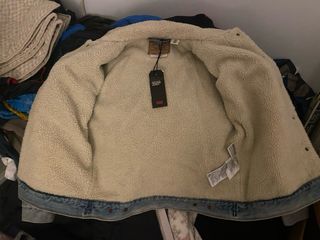 Levis chaqueta borreguito