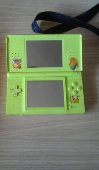 NINTENDO DS LITE