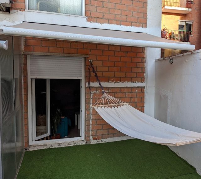 Toldo brazo extensible