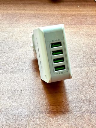 Cargador USB multipuerto carga rápida