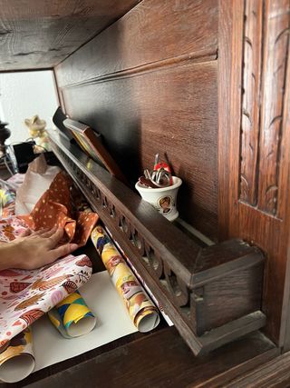 Mueble de madera muy antiguo