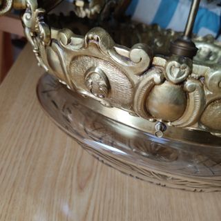 Lámpara de bronce antigua