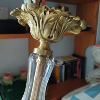 Lámpara de bronce antigua