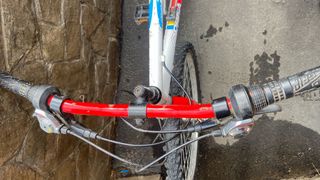 Bicicleta de montaña pequeña