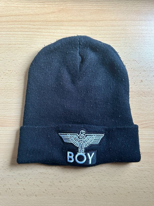Gorro negro de Boy