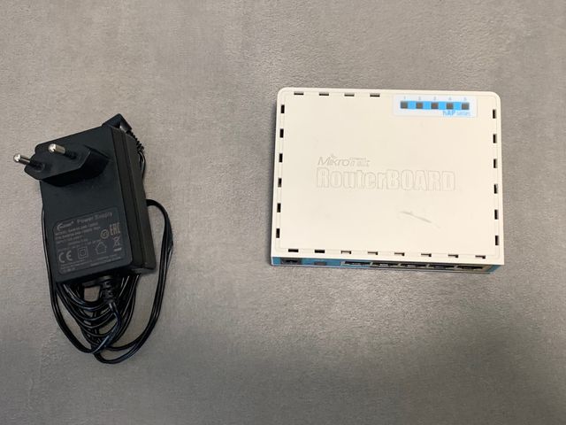 Mikrotik HAP ac lite Access Point Router