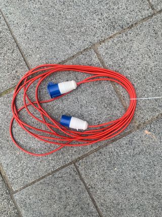 cable adaptador autocaravana y camper