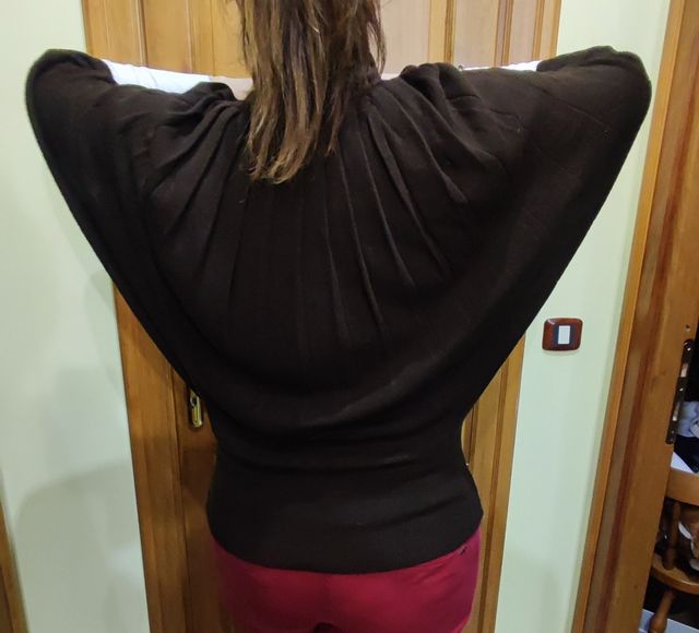 Maglione a pipistrello collo alto donna