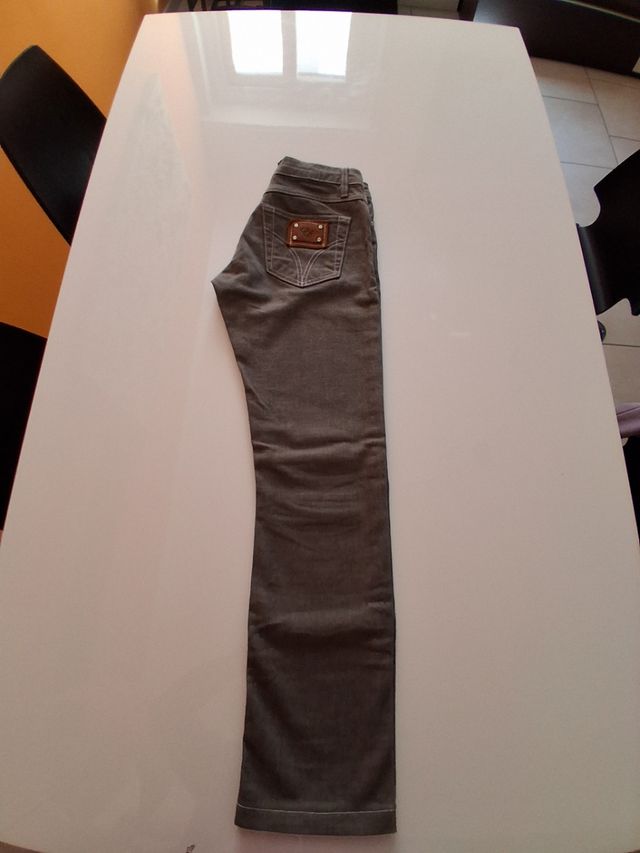 Jeans camomilla nuovi 