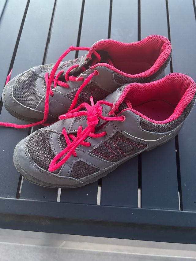 Zapatillas montaña trecking talla 36 niño