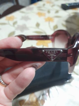 Occhiali da sole Prada originali senza astuccio 