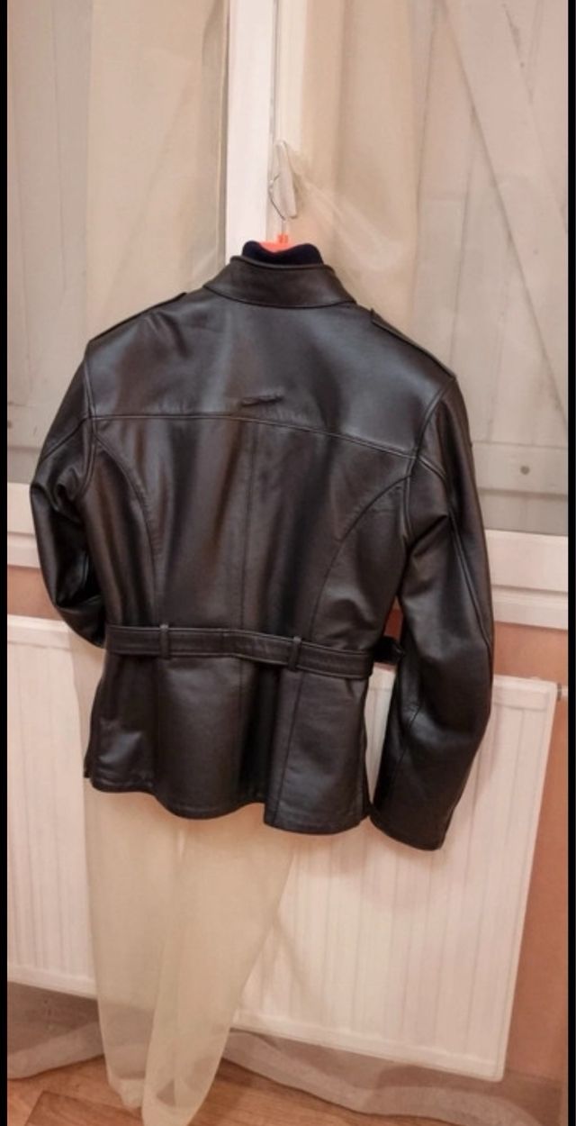 Cazadora moto de cuero auténtico